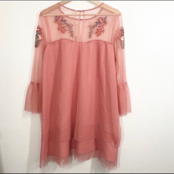 Lace Boho Style Dress - Picture 3 of 6